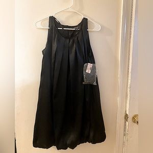 Women’s Dress barn size 4 black dress new with tags!